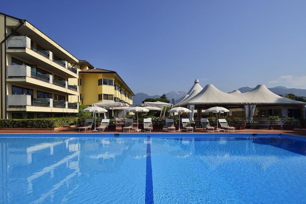Una Hotels Forte Dei Marmi Luaran gambar